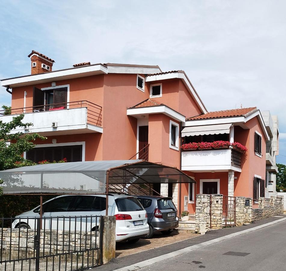 Oli Umag Apartment Exterior foto